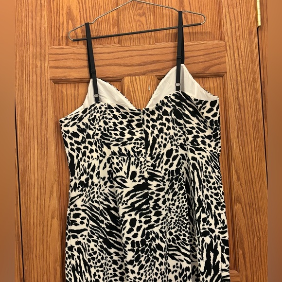 Sergio Hudson for Target Sz 2x cheetah print, lite boning for structure, body on - Picture 2 of 5